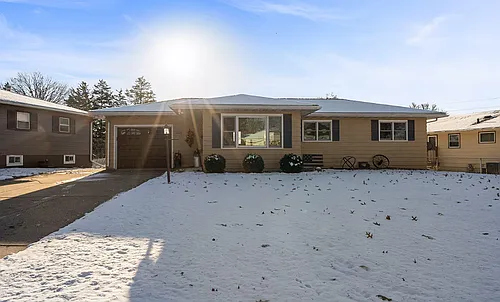 3029 Saratoga Dr Photo 1