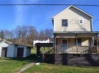 2011 1st St, Connellsville, PA 15425