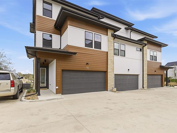 2nd image of 315 Holton Dr APT 102