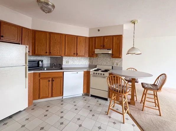 10 Kellogg Rd Suite 359, Essex Junction, VT 05452