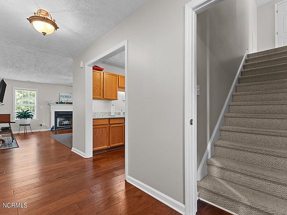 5th image of 6858 County Place Drive