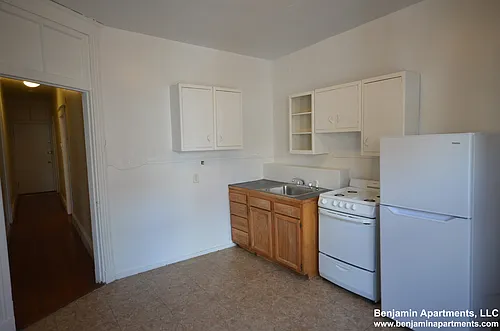 1381 Commonwealth Ave #8 Photo 1