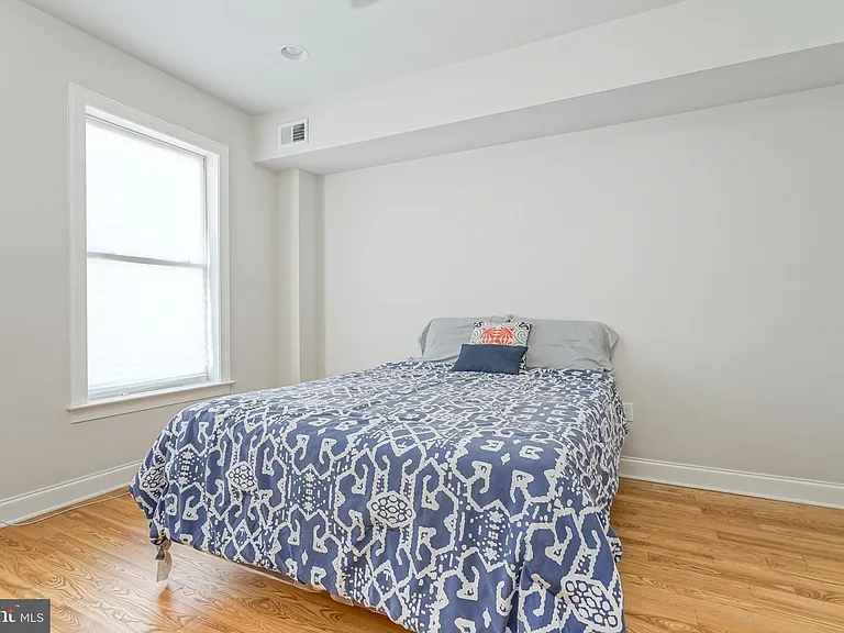 2332 Ellsworth St — Photo 20