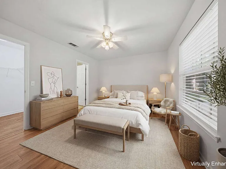 4800 Leah Ln — Photo 9