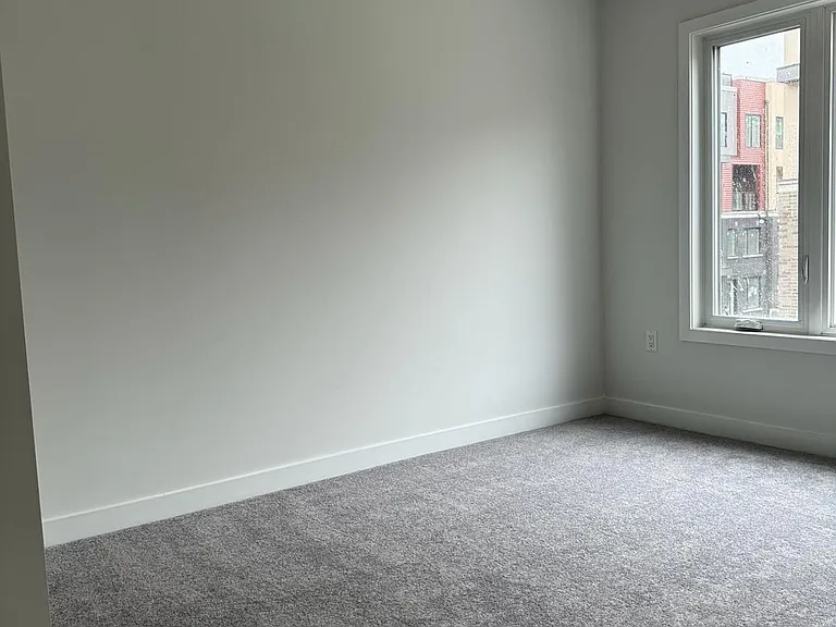 3562 Colonial Dr #2 — Photo 8