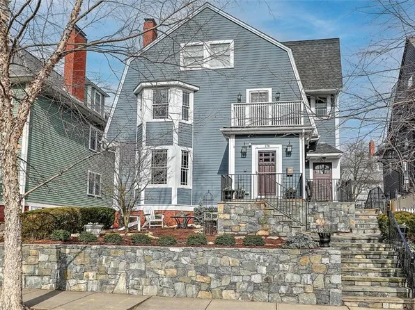 176 Medway St, Providence, RI 02906