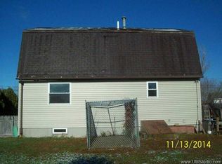 6 Quill Dr, West Warwick, RI 02893