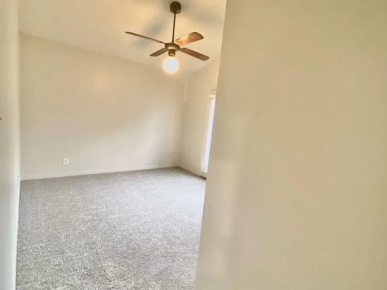2216 San Gabriel St #106 — Photo 11
