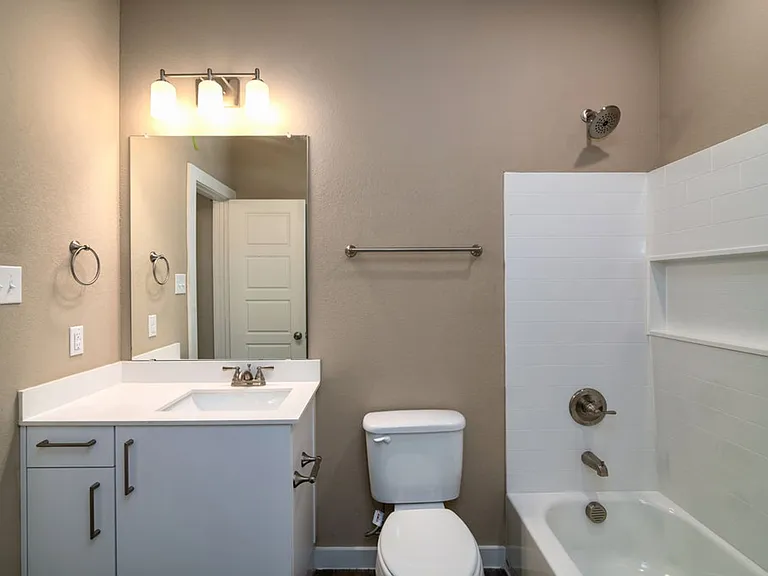 605 Harvest Moon Dr — Photo 13