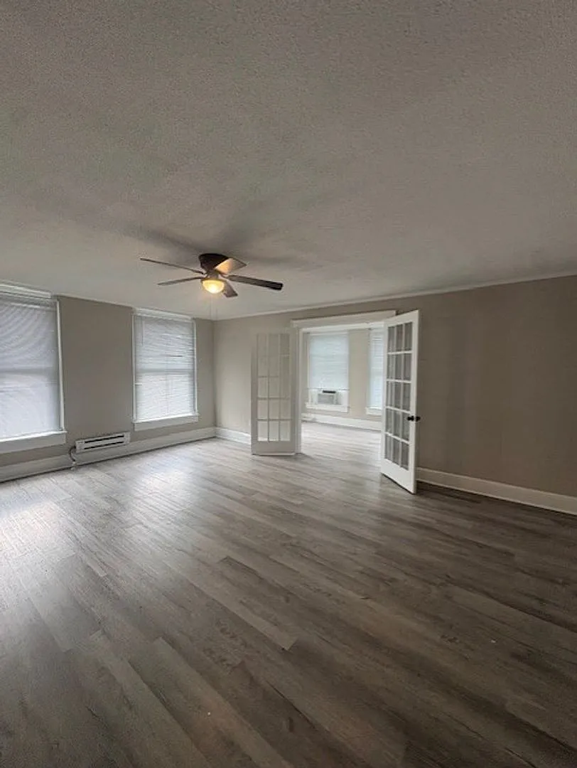 Fairmount Apartments — Photo 1