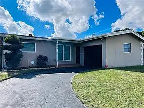 3 bed, 2.0 bath, $2,900 — Photo 1