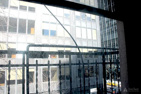 Rented by Anchor Associates | media 26