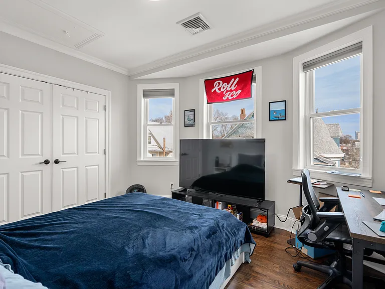 Bedroom #4 (current tenants)