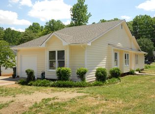 3809 King Edward Ct, Greensboro, NC 27455