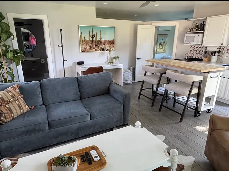 5312 E Virginia Ave — Photo 3