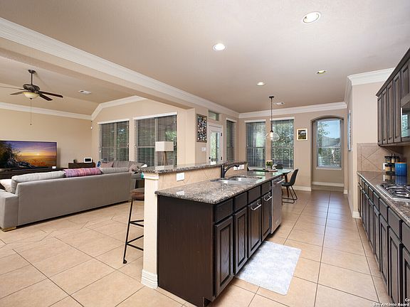 5th image of 8114 Night Bluff Dr