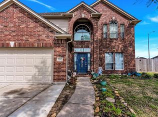 5011 Chase Park Ct, Bacliff, TX 77518