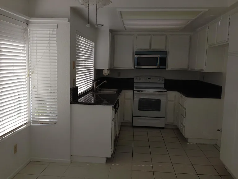 4255 Ironwood Dr — Photo 12