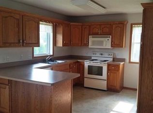 608 Rural St, New Hampton, IA 50659