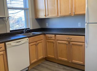 15 Orne St #15D, North Attleboro, MA 02760