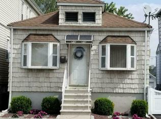 1418 Gillespie Ave, Bronx, NY 10461