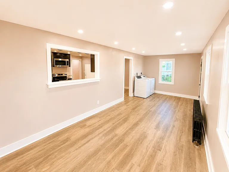 92 Bridge St #1 — Photo 12