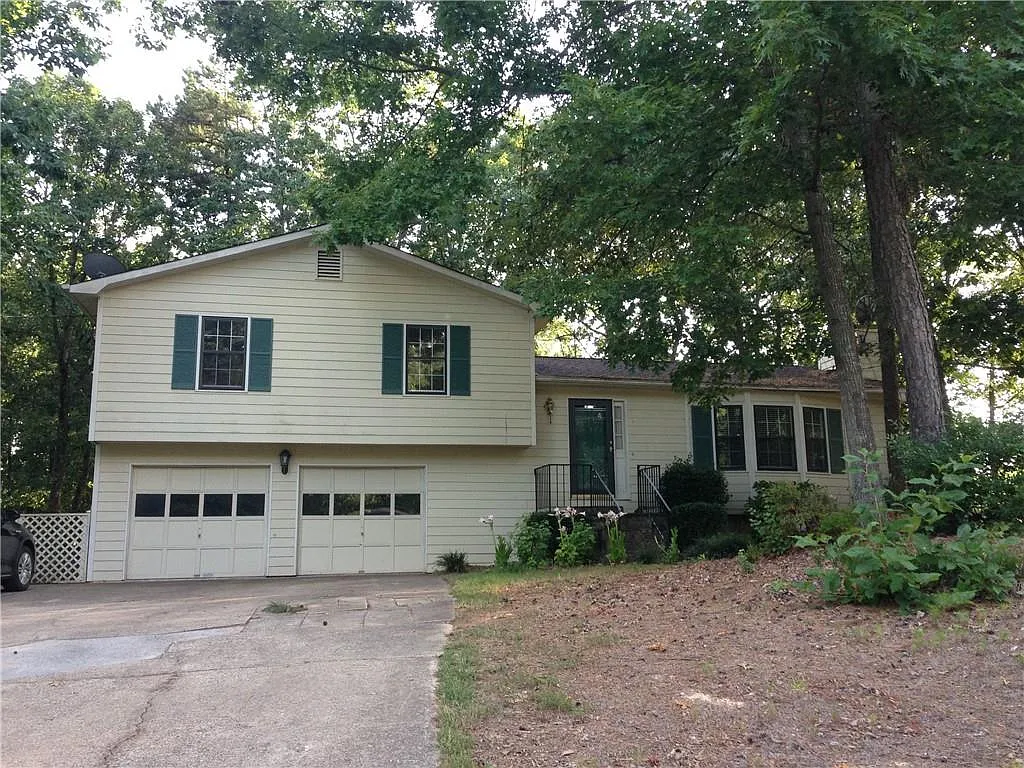 2141 Grayfield Dr photo 1