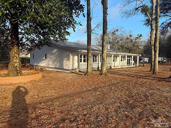 2nd image of 1429 Chippendale Rd