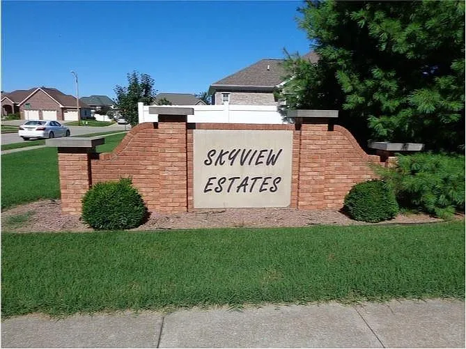 3205 Sunrise Dr photo 1