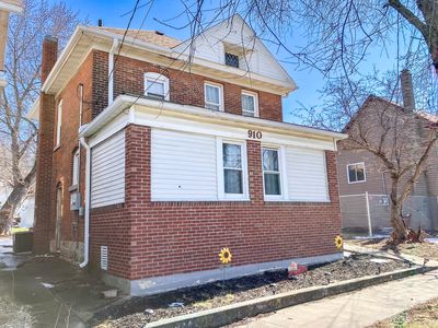 910 Main St, Savanna, IL, 61074
