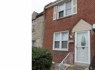 215 Golf Rd, Darby, PA 19023