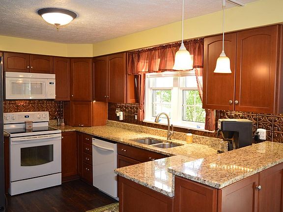 5th image of 1149 Mayfair Dr
