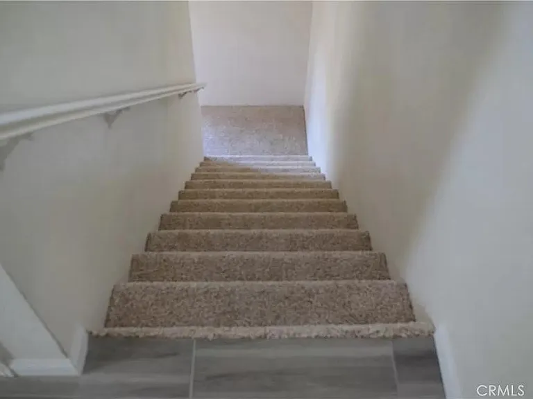 228 E Hutchison St #1-3 — Photo 11