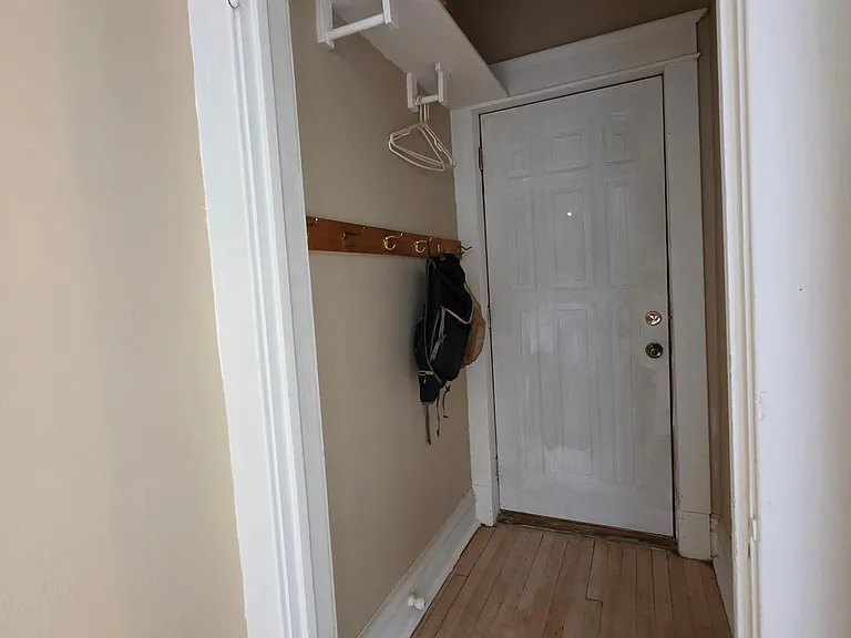 329 E 6th St #1 — Photo 17