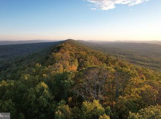 1904 Monroe Mountain Rd, Breezewood, PA 15533