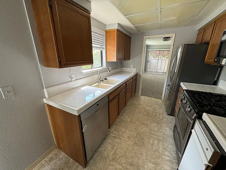3850 Rio Rd #72 — Photo 22