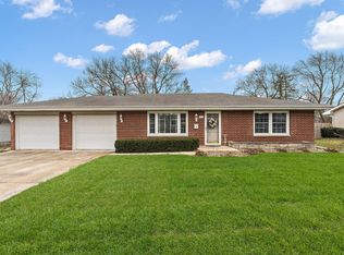 730 S Sherman St, Crown Point, IN 46307