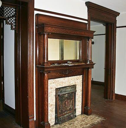 2nd image of 622 Brown St APT 1
