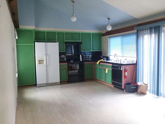 4th image of 5443 Century Hill Ct