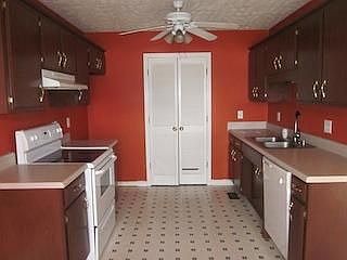 4th image of 1115 Binford Ct