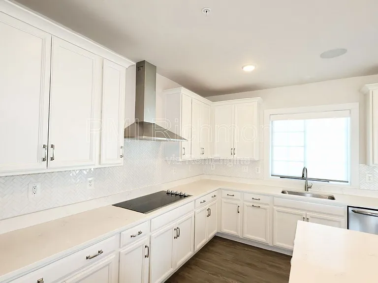 4340 Bon Secours Pkwy #B — Photo 6