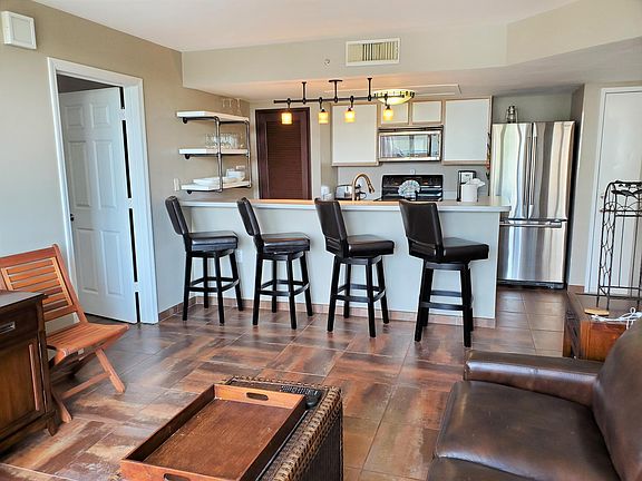 4th image of 3635 Seaside Dr APT 402