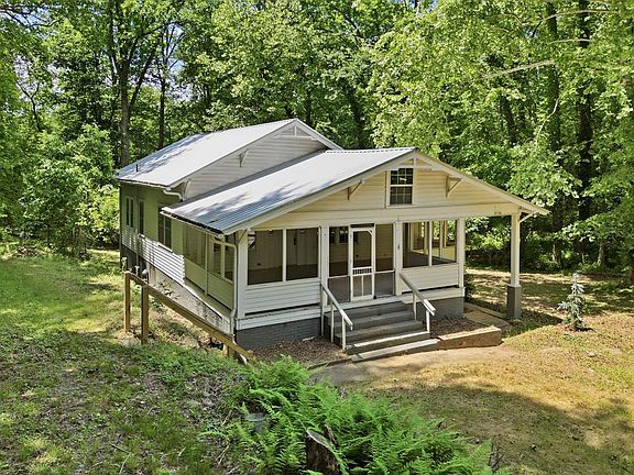 5th image of 2494 Blue Ridge Dr