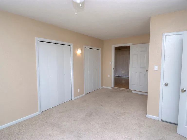 2614 Little John Ln — Photo 14