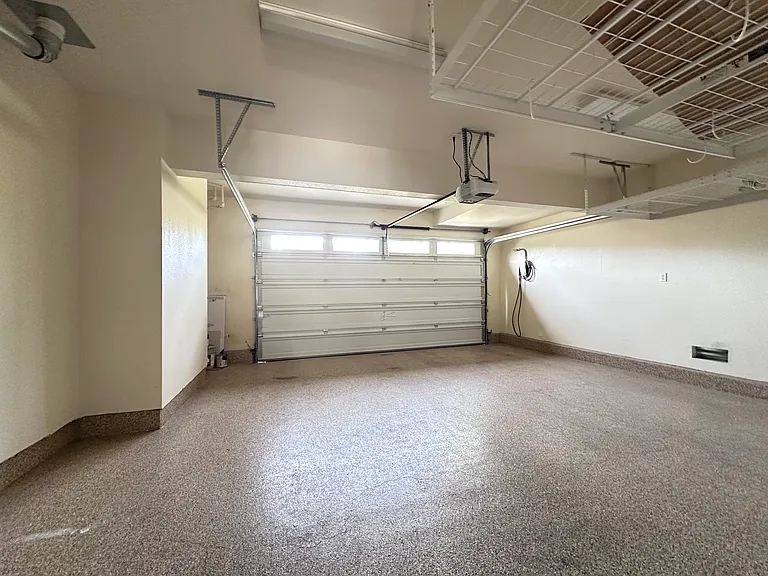 133 Angora Ct — Photo 36