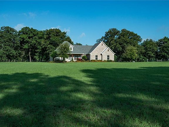 3rd image of 317 County Road 3130
