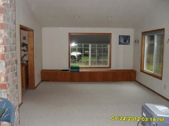 5th image of 22105 NE 199th Ct