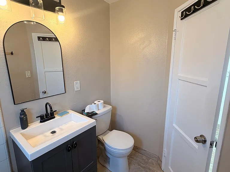 9105 Margaret St — Photo 14