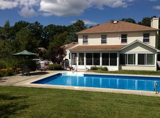 4 Schindler Dr, Randolph, NJ 07869