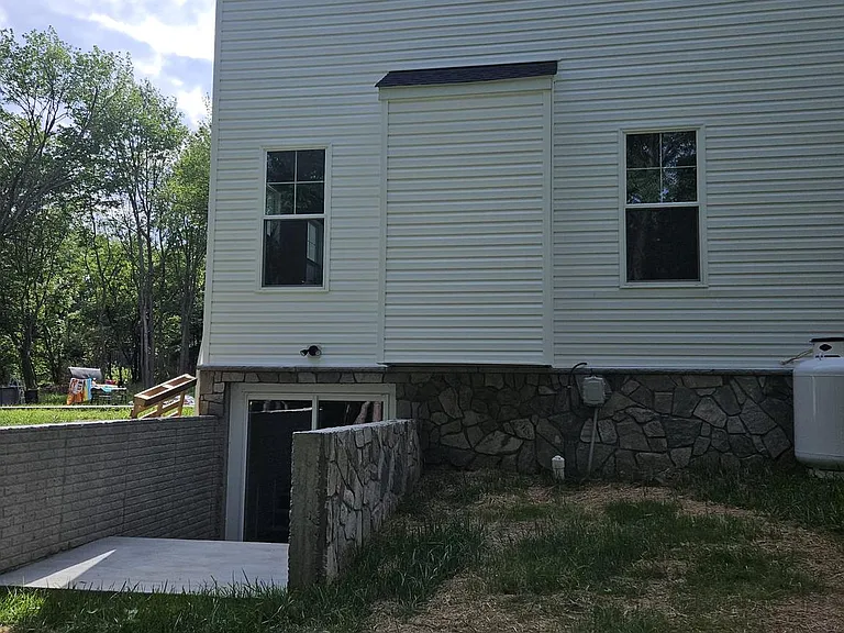 4825 Stonefield Ln — Photo 6